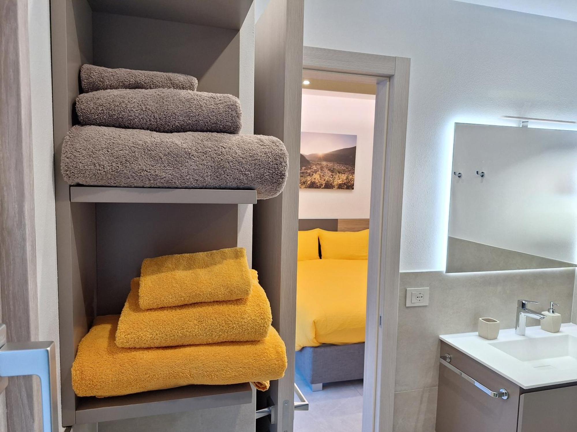 Quinta Stella Apartment Tirano Exterior photo